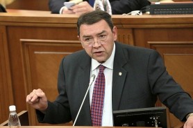 Breaking News // Vladimir Golovatiuc este candidatul majorității parlamentare la funcția de prim-ministru